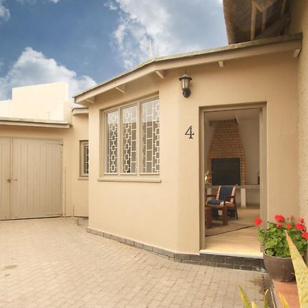 Desert Grass Cottage Swakopmund Exterior photo
